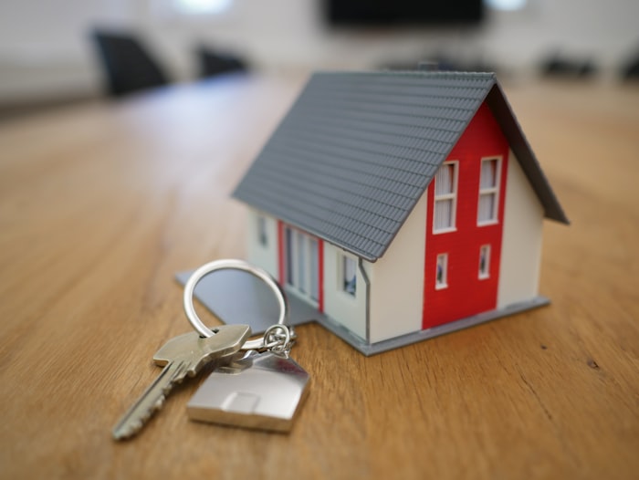 New homeowner receiving keys in Arizona